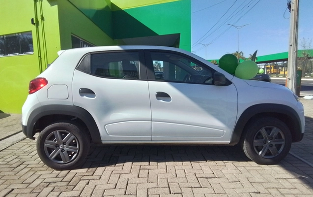 imagem-https://www.socarrao.com.br/sc-vehicle-images-prod/3960278/1789793413154-2_115821.jpg