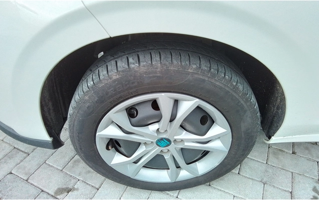 imagem-https://www.socarrao.com.br/sc-vehicle-images-prod/3960336/1789793484763-1_095024.jpg