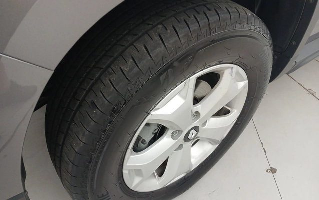 imagem-https://www.socarrao.com.br/sc-vehicle-images-prod/3960378/1789793526151-1_011429.jpg