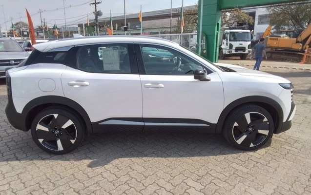 imagem-https://www.socarrao.com.br/sc-vehicle-images-prod/3960414/1789793578469-1_123402.jpg