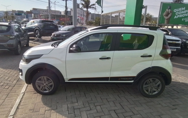 imagem-https://www.socarrao.com.br/sc-vehicle-images-prod/3960467/1789793633072-1_015600.jpg