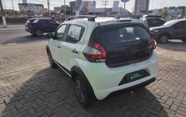 imagem-https://www.socarrao.com.br/sc-vehicle-images-prod/3960467/1789793633072-1_015602.jpg