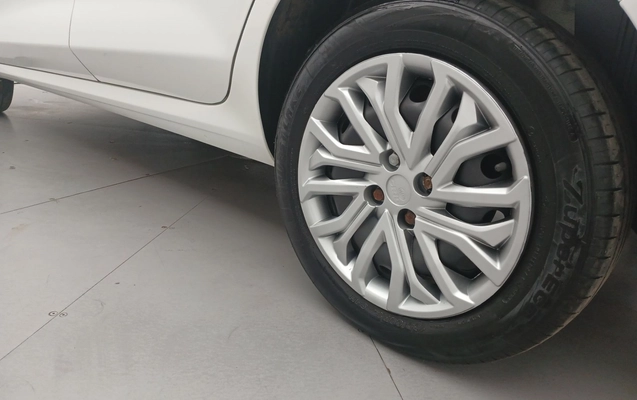 imagem-https://www.socarrao.com.br/sc-vehicle-images-prod/3960485/1789793649185-1_043243.jpg
