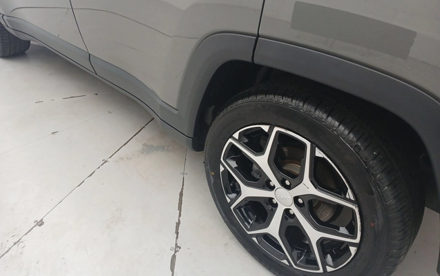 imagem-https://www.socarrao.com.br/sc-vehicle-images-prod/3960513/1789793683998-1_105130.jpg
