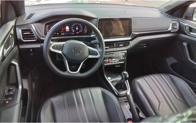 imagem-https://www.socarrao.com.br/sc-vehicle-images-prod/3960519/1789793691328-2_035445.jpg