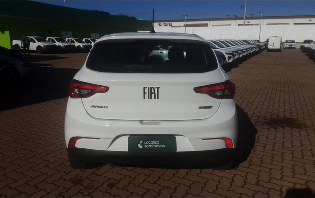 imagem-https://www.socarrao.com.br/sc-vehicle-images-prod/3960522/1789793697218-1_050336.jpg