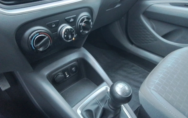 imagem-https://www.socarrao.com.br/sc-vehicle-images-prod/3960532/1789793704801-1_021127.jpg