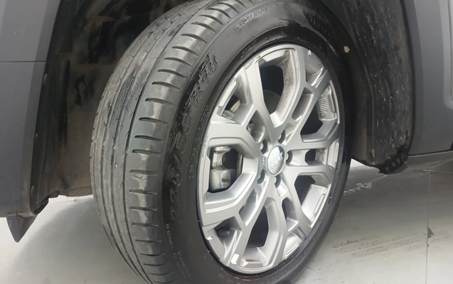 imagem-https://www.socarrao.com.br/sc-vehicle-images-prod/3960573/1789793748167-1_060717.jpg