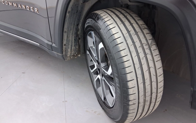 imagem-https://www.socarrao.com.br/sc-vehicle-images-prod/3960598/1789793777752-1_015331.jpg