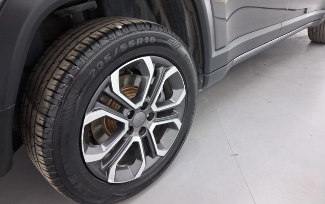imagem-https://www.socarrao.com.br/sc-vehicle-images-prod/3960598/1789793777753-1_015335.jpg