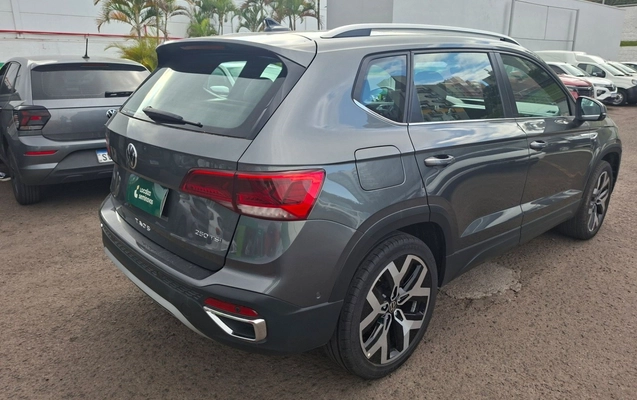 imagem-https://www.socarrao.com.br/sc-vehicle-images-prod/3960612/1789793800674-1_025818.jpg