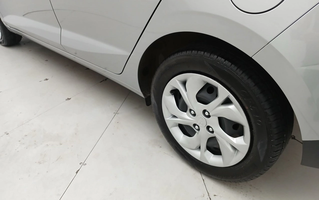 imagem-https://www.socarrao.com.br/sc-vehicle-images-prod/3960614/1789793802246-1_123327.jpg