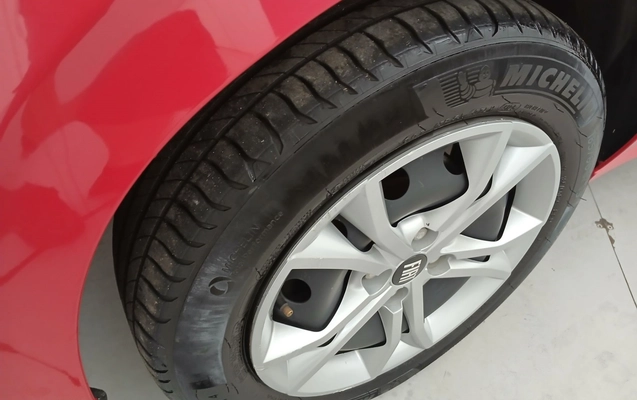 imagem-https://www.socarrao.com.br/sc-vehicle-images-prod/3960615/1789793802537-1_022911.jpg