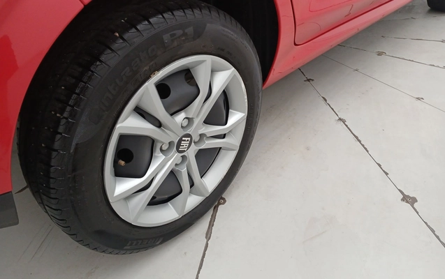 imagem-https://www.socarrao.com.br/sc-vehicle-images-prod/3960615/1789793802543-1_022918.jpg