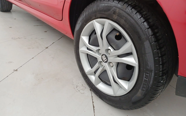 imagem-https://www.socarrao.com.br/sc-vehicle-images-prod/3960630/1789793809462-1_022942.jpg