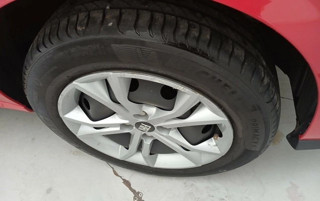 imagem-https://www.socarrao.com.br/sc-vehicle-images-prod/3960630/1789793809463-1_022943.jpg