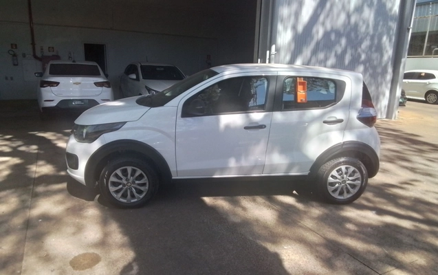 imagem-https://www.socarrao.com.br/sc-vehicle-images-prod/3960644/1789793833547-2_110701.jpg