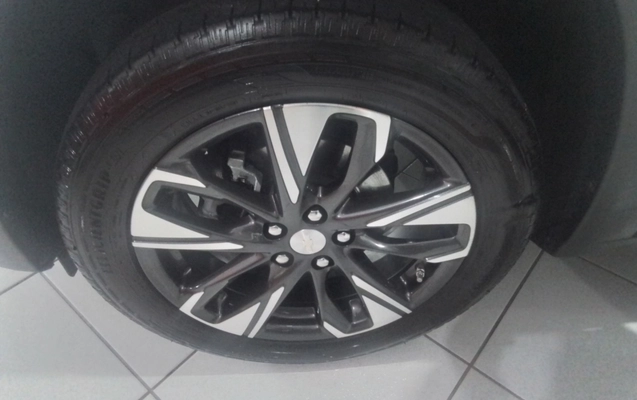 imagem-https://www.socarrao.com.br/sc-vehicle-images-prod/3960655/1789793846221-1_104008.jpg