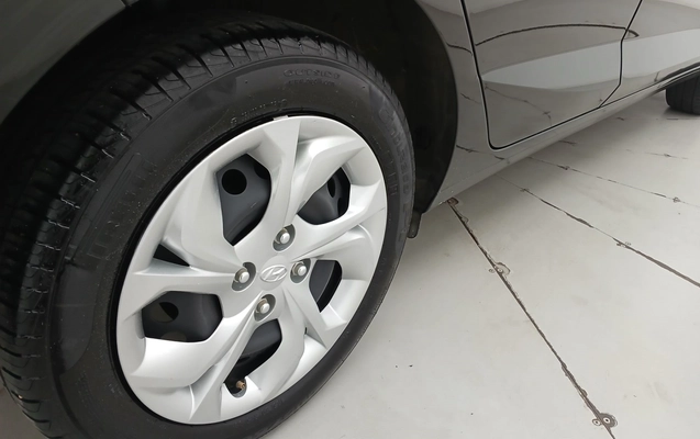 imagem-https://www.socarrao.com.br/sc-vehicle-images-prod/3960660/1789793854463-1_054848.jpg