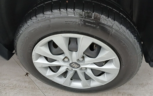 imagem-https://www.socarrao.com.br/sc-vehicle-images-prod/3960661/1789793854828-1_041523.jpg