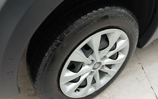 imagem-https://www.socarrao.com.br/sc-vehicle-images-prod/3960663/1789793856087-2_041523.jpg