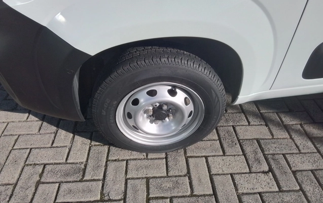 imagem-https://www.socarrao.com.br/sc-vehicle-images-prod/3960681/1789793866390-2_041821.jpg