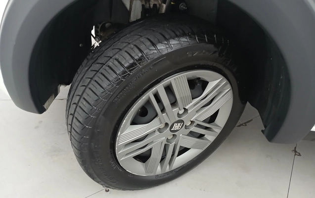 imagem-https://www.socarrao.com.br/sc-vehicle-images-prod/3960683/1789793866414-1_022947.jpg