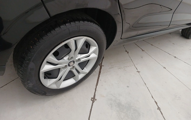imagem-https://www.socarrao.com.br/sc-vehicle-images-prod/3960687/1789793873351-1_124902.jpg