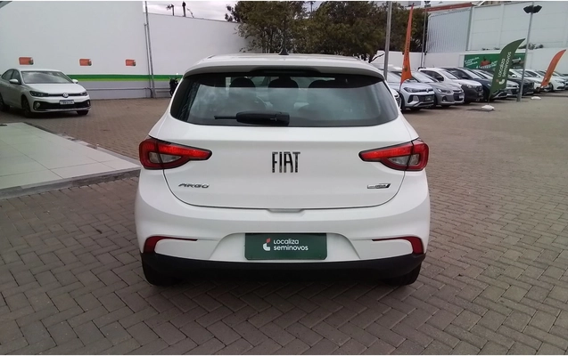 imagem-https://www.socarrao.com.br/sc-vehicle-images-prod/3960705/1789793895659-1_014608.jpg