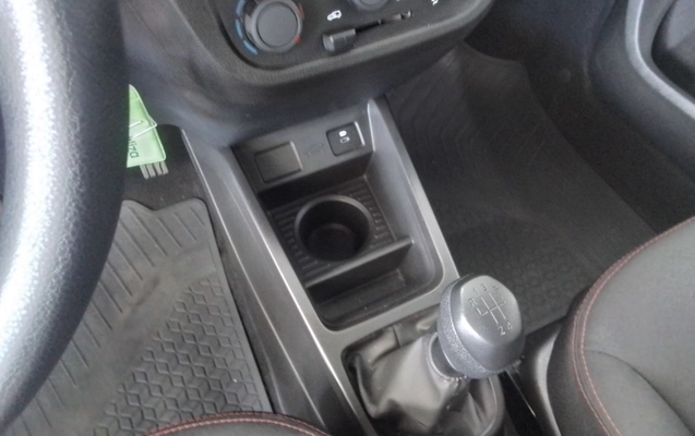 imagem-https://www.socarrao.com.br/sc-vehicle-images-prod/3960726/1789793925501-2_014101.jpg