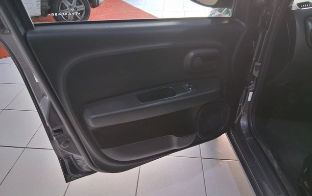 imagem-https://www.socarrao.com.br/sc-vehicle-images-prod/3960727/1789793926088-1_054347.jpg