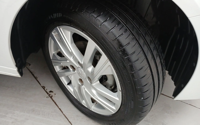 imagem-https://www.socarrao.com.br/sc-vehicle-images-prod/3960731/1789793928482-1_115006.jpg