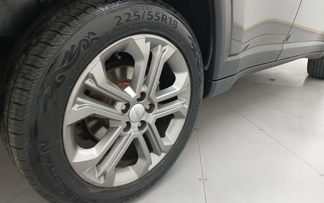 imagem-https://www.socarrao.com.br/sc-vehicle-images-prod/3960752/1789793947812-1_015821.jpg