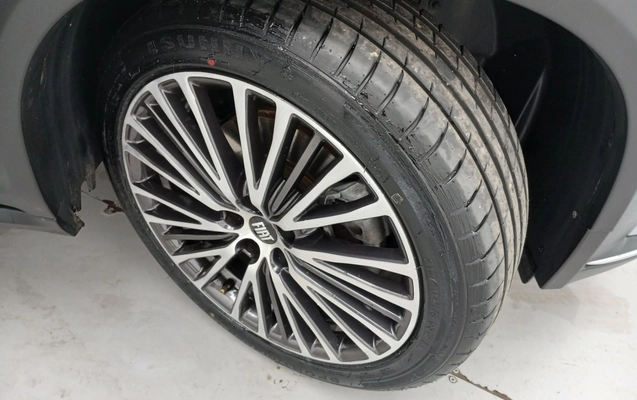 imagem-https://www.socarrao.com.br/sc-vehicle-images-prod/3960764/1789793967435-2_033423.jpg