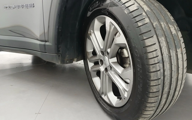 imagem-https://www.socarrao.com.br/sc-vehicle-images-prod/3960765/1789793967992-2_013032.jpg