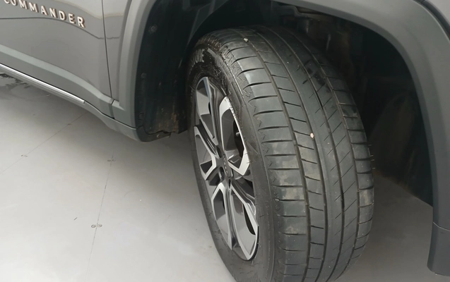 imagem-https://www.socarrao.com.br/sc-vehicle-images-prod/3960796/1789793987350-1_015741.jpg