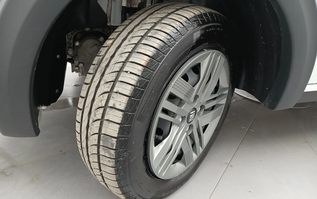 imagem-https://www.socarrao.com.br/sc-vehicle-images-prod/3960834/1789794028165-1_060739.jpg