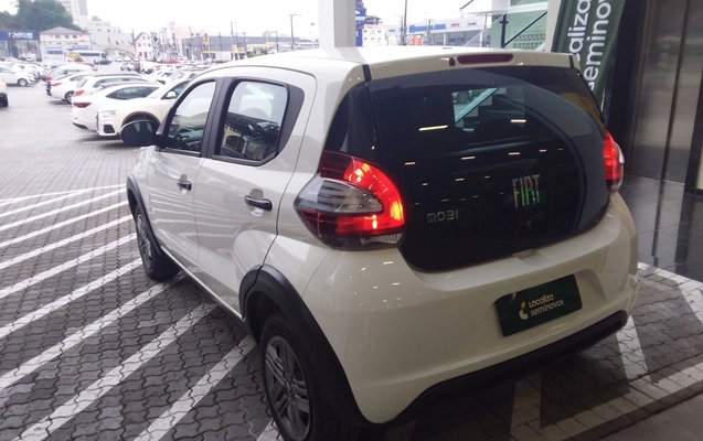 imagem-https://www.socarrao.com.br/sc-vehicle-images-prod/3960846/1789794039890-1_043547.jpg