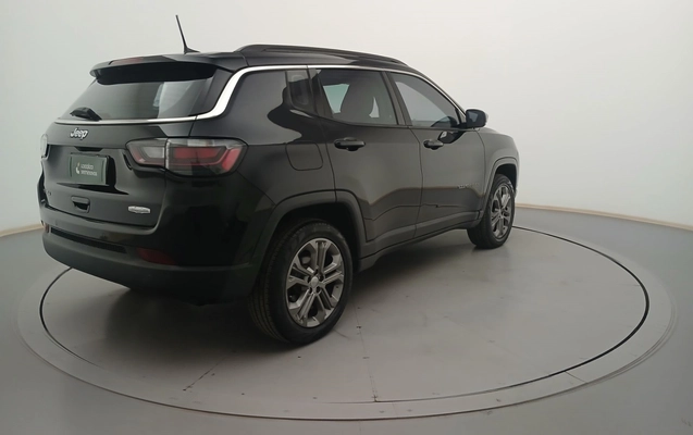imagem-https://www.socarrao.com.br/sc-vehicle-images-prod/3960896/1789794094944-2_014538.jpg