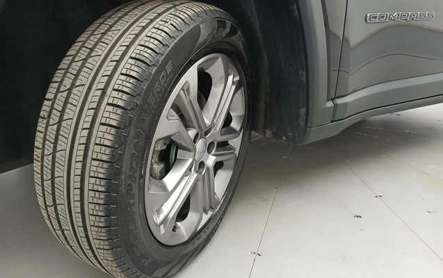 imagem-https://www.socarrao.com.br/sc-vehicle-images-prod/3960896/1789794094946-1_014542.jpg