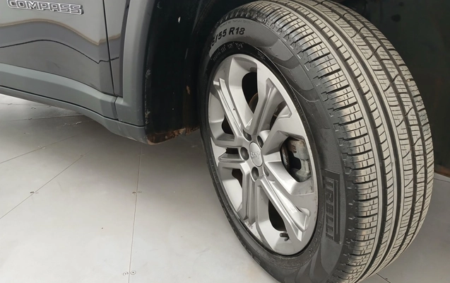 imagem-https://www.socarrao.com.br/sc-vehicle-images-prod/3960896/1789794094948-1_014543.jpg