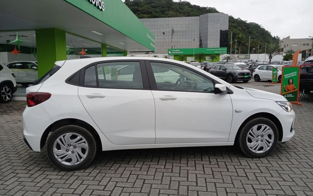 imagem-https://www.socarrao.com.br/sc-vehicle-images-prod/3960928/1789794125586-1_101252.jpg