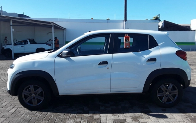 imagem-https://www.socarrao.com.br/sc-vehicle-images-prod/3960957/1789794155248-1_023041.jpg
