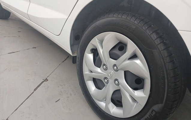 imagem-https://www.socarrao.com.br/sc-vehicle-images-prod/3960970/1789794167889-1_034324.jpg