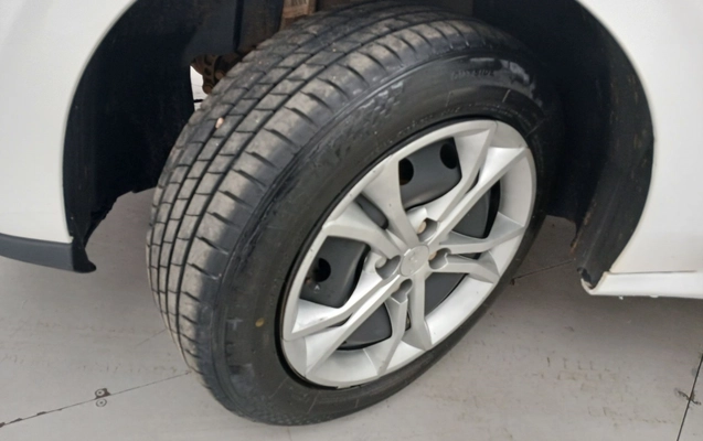 imagem-https://www.socarrao.com.br/sc-vehicle-images-prod/3961063/1789794301591-1_025922.jpg