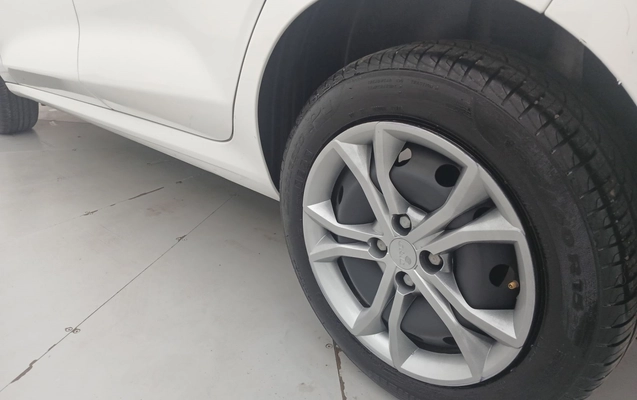 imagem-https://www.socarrao.com.br/sc-vehicle-images-prod/3961179/1789794498587-2_035335.jpg