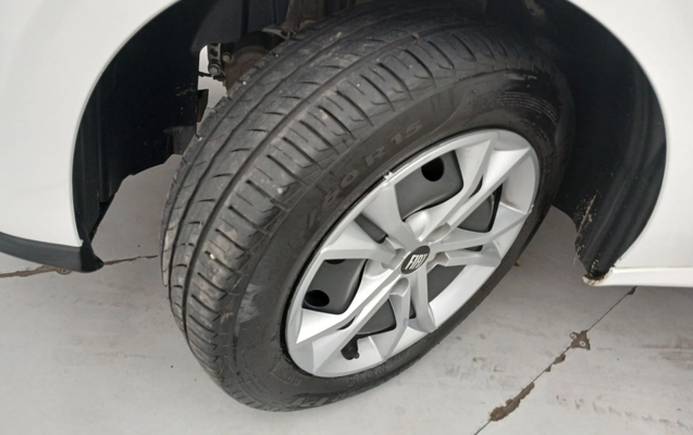 imagem-https://www.socarrao.com.br/sc-vehicle-images-prod/3961221/1789794584275-1_023939.jpg