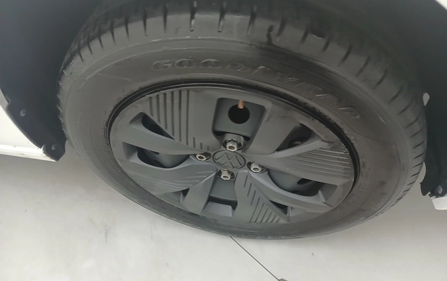 imagem-https://www.socarrao.com.br/sc-vehicle-images-prod/3961293/1789794725436-1_081858.jpg