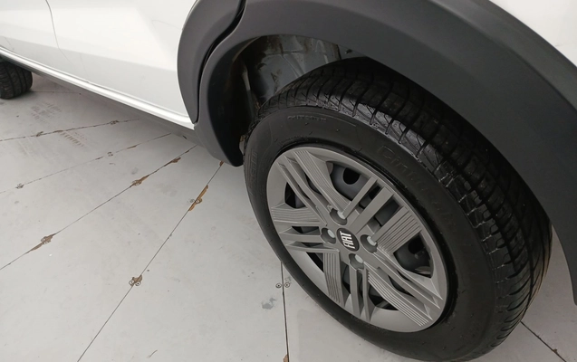 imagem-https://www.socarrao.com.br/sc-vehicle-images-prod/3961297/1789794726501-2_021043.jpg