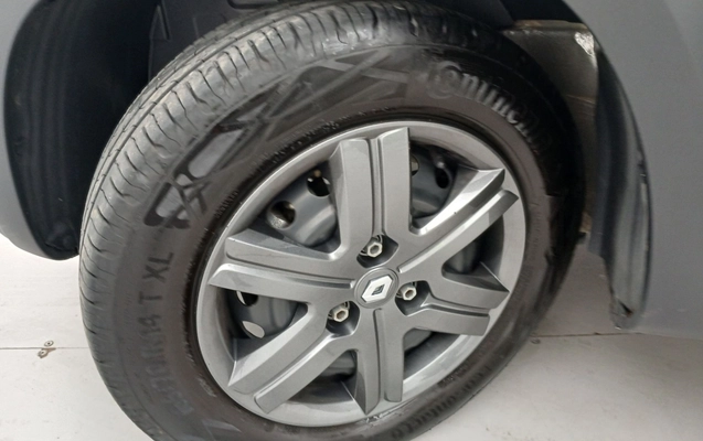 imagem-https://www.socarrao.com.br/sc-vehicle-images-prod/3961312/1789794745354-1_115538.jpg